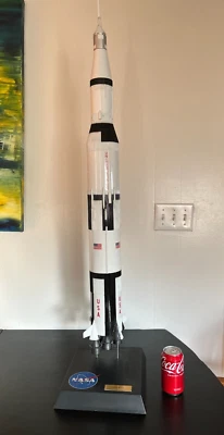 Huge SATURN V APOLLO REPLICA -  MODEL ROCKET - 1/100 SCALE - SCRATCH & DENT - Image 1 of 4