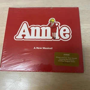 ANNIE - Annie Ein neues Musical BRANDNEUE CD mit BONUS Tracks Ecopak  - Bild 1 von 2