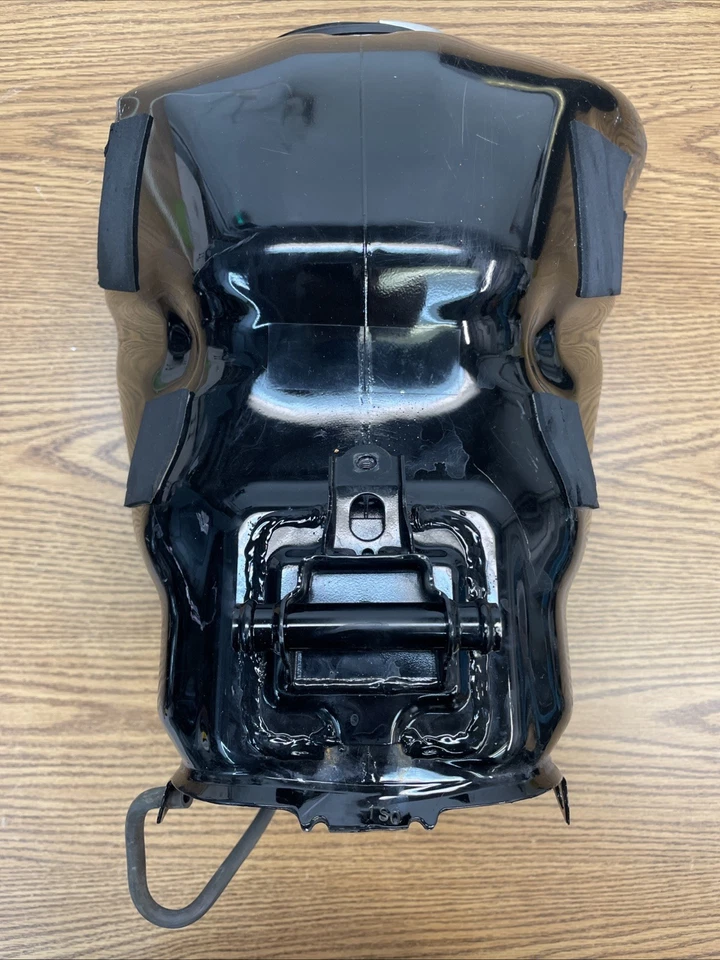 PIEZA TANQUE COMBUSTIBLE HONDA CBR600RR 2014-2022 # 17500-MJC-A00 Foto 1 de 4