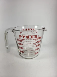 VINTAGE PYREX 2-Cup Glass Measuring Cup Red Lettering Metric Imperial USA - Picture 1 of 6