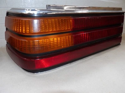 PONTIAC 6000 1987-1988 2&4 Dr SEDAN LH DRIVERS LEFT SIDE TAILLIGHT LAMP ASSEMBLY - Image 1 of 4