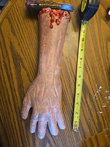 Zombie abgetrennter Arm 13 Zoll  - Bild 1 von 6