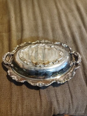 Plato para servir vintage Wallace Royal Rose 9801 8-1/2" x 12" plateado con tapa Foto 1 de 4