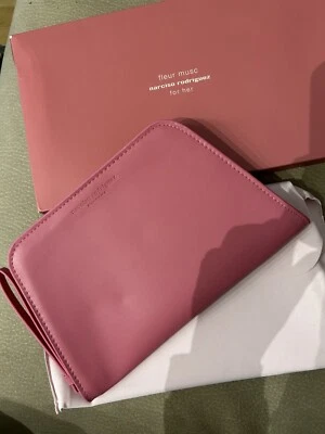 Narciso Rodriguez Pochette - Imagen 1 de 2