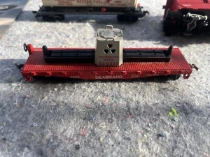 Postwar Ho Lionel Radioactive waste car #0805 Seaboard Flat: Tested works - Picture 1 of 5