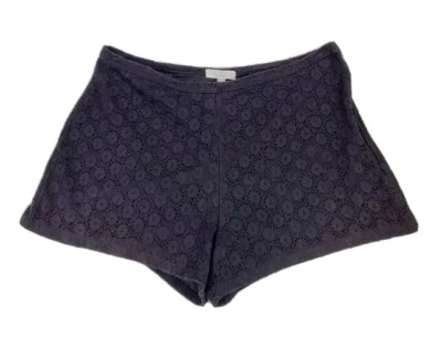 Love Fire Juniors Black Side Zip Lace Overlay High Rise Boyfriend Shorts Size L - Image 1 of 3