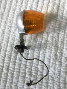 Lámpara intermitente delantera Kawasaki H1 A1SS A1 A7 A7SS F3 W1SS W2SS 23040-020 LEER - Imagen 1 de 12