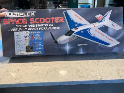 Avión RC Scooter Espacial Multiplex - Versión RTF Foto 1 de 4