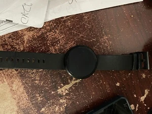MOTOROLA MOTO 360 WR IP67 Smart Watch won’t hold charge or turn on - Picture 1 of 6