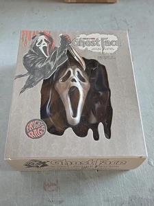 Mini máscara SCREAM Ghost Face envejecida trapos de miedo vistas previas exclusiva - Imagen 1 de 6