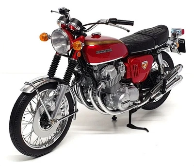 Minichamps 1/6 Scale 062 161000 - Honda CB 750 Motorbike - Red - Image 1 of 4