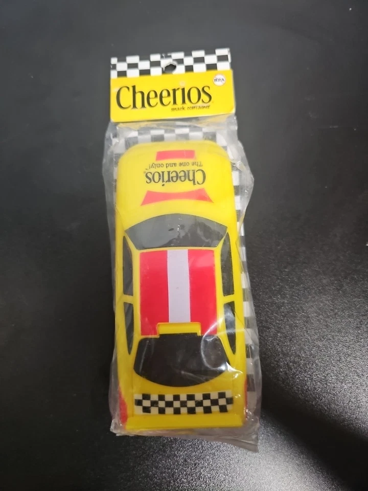 Cheerios Car Snack Container Holds 1 Cup of Snacks