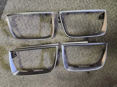 Chevrolet Camaro 2012 luz trasera moldura gris 45 aniversario conjunto cuatro bonito usado Foto 1 de 4