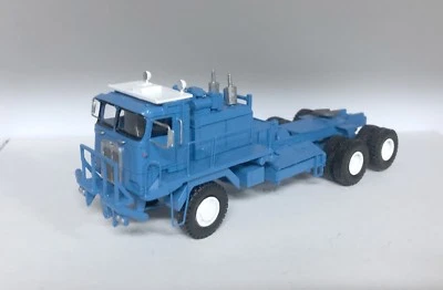Campo petrolífero HO 1/87 Kenworth 993 COE - azul - modelo de resina listo para usar Foto 1 de 4