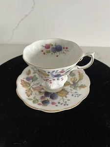 Taza de té y platillo vintage Royal Albert Bone China serie cosecha aleatoria “Sussex” - Imagen 1 de 8