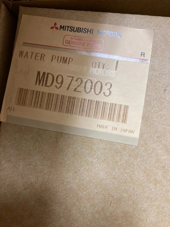 OEM Genuine 1988-1999 Mitsubishi MD972003 3000GT MAGNA Water Pump - image 1 of 1