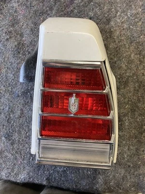 Luz trasera derecha Chevrolet Monte Carlo 1977 OEM 77 Chevy derecha Foto 1 de 2