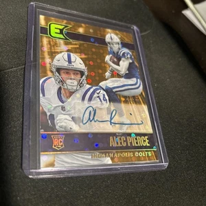 2022 Panini Chronicles Essentials ALEC PIERCE RC Rookie Auto GOLD 15/25 Colts - Picture 1 of 2