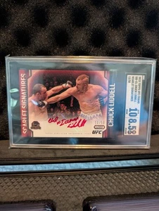2015 Topps UFC Champions Chuck Liddell Scarlett Signatures 13/50 SGC 8.5/10 Auto - Picture 1 of 2