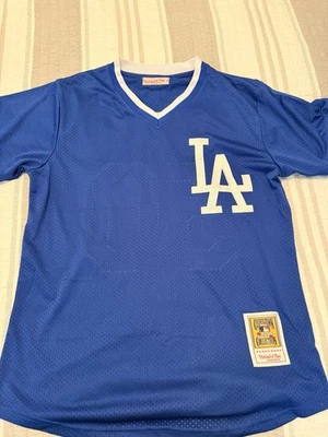 LA Dodgers Mookie Betts Jersey Size Medium Mitchell & Ness V Neck - Image 1 of 4