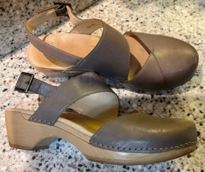 DANSKO KRISTY WOMENS FLATS SIZE 39/8.5 SLINGBACK TAUPE - Picture 1 of 12
