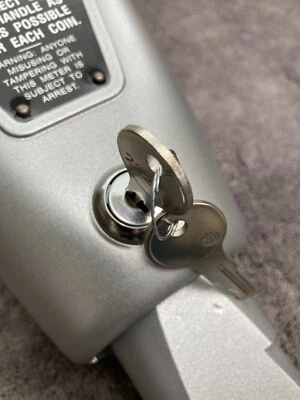 CERRADURA Y LLAVES PARA PUERTA BÓVEDA. Parquímetros para DUNCAN Modelo 60, 1ª Generación. Foto 1 de 4