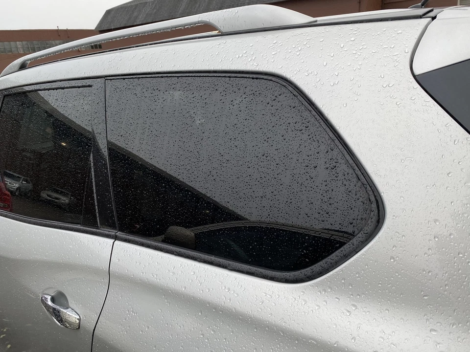 Cuarto de cristal izquierdo usado se adapta a: Nissan Pathfinder 2016 tinte de privacidad grado A izquierdo Foto 1 de 4