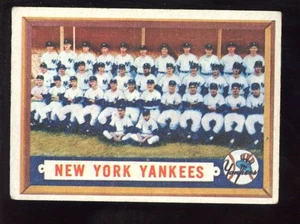 1957 Topps Baseball Card #97 New York Yankees Team Card VGEX+ - Picture 1 of 1