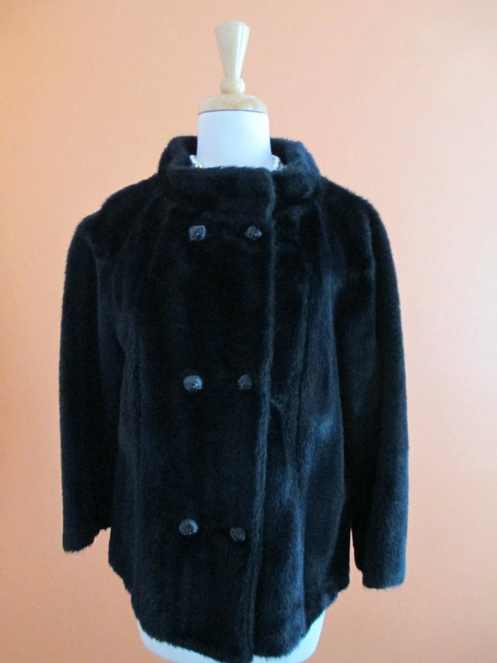 Chaqueta corta de cóctel de piel sintética negra estilo invierno talla L-XL de colección años 50-60  Foto 1 de 4