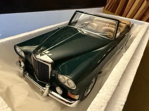 1/18 BoS models 1966 Bentley SIII Park Ward DHC Rare Model only 504 Made. - Picture 1 of 9