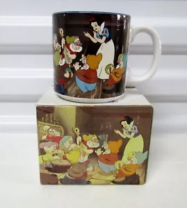 Walt Disney Classic Snow White & The Seven Dwarfs Mug with Box - Picture 1 of 11