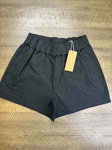 Pantaloncini Berbeda Minimal Tech neri sportivi tempo libero nuovi con etichette taglia small prezzo al dettaglio consigliato $50 - Foto 1 di 7