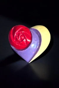 Vintage Red and Purple Heart Resin Brooch Pin - Picture 1 of 2