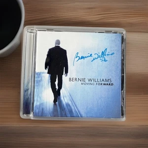 Bernie Williams Autographed CD Moving Forward NY Yankees Auto Signed JSA# - Picture 1 of 3