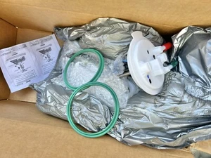 NEW GM 2004 2011 Cadillac CTS STS Fuel Pump 04-11 Cadillac STS CTS Fuel Pump - Picture 1 of 4