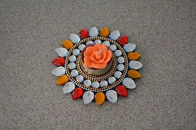 Decorative Floating Candle Holder with Candles Foto 1 de 2