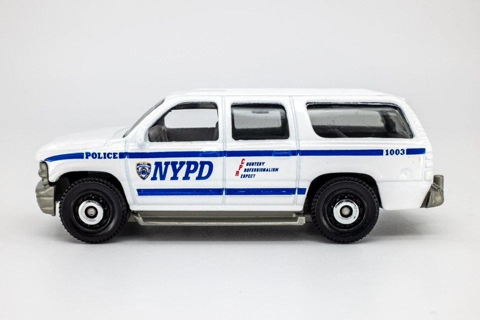 2016 Matchbox "Police Rescue" 2000 Chevrolet® Suburban™ WHITE | NYPD | MINT - Image 1 of 1