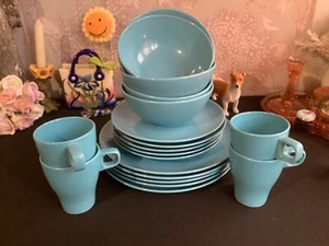 Vaisselle Ikea FARGRIK turquoise ~ assiettes ~ bols à céréales ~ tasses ~ ANNONCES MULTIPLES - Photo 1/18