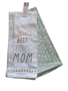 NEW Set of 2 Dish Tea Towels "World's Best Bonus Mom" 25x15  100% Cotton - Picture 1 of 2