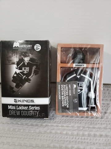 NHL's Los Angeles Kings Anze Kopitar #11 Mini Locker Series New Cover