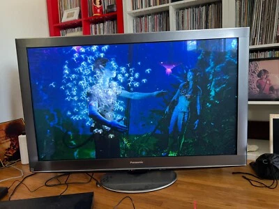 Panasonic Viera TC-P50VT20 50" 3D-Ready HD Plasma Smart TV + 3 Pairs Of Glasses - Image 1 of 2