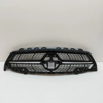 Mercedes-Benz CLA Coupé C118 Radiator Grille A1188800802 1.3 Hybride 120KW 2023 - Photo 1/4