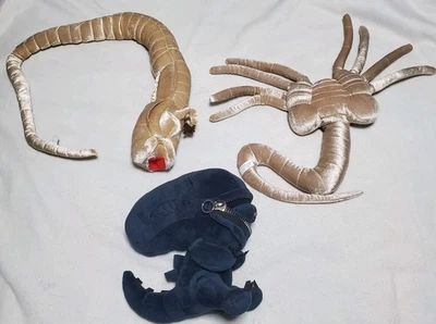 Aliens PLUSH Set LOT Zippermouth Alien Xenomorph, Facehugger, Chest Burster NEW - Image 1 of 4