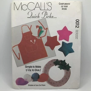 McCalls 0012 One Size Apron Wreath Dog Bed Stars Quick Gifts Sewing Pattern FF - Picture 1 of 5