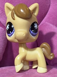 Littlest Pet Shop LPS Brown / Tan Horse Pony #684 With Purple Snowflake Eyes - Picture 1 of 23