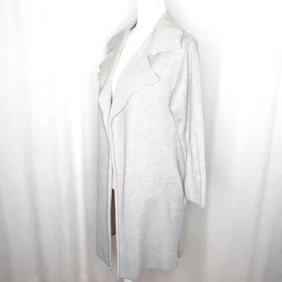 Cárdigan Lumiere con cuello delantero abierto azul/gris y beige bolsillos talla S usado Foto 1 de 4