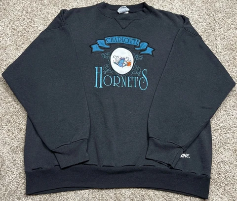 Vintage 90s Charlotte Hornets Black Sweatshirt Men Size Extra Large NBA USA made Cover