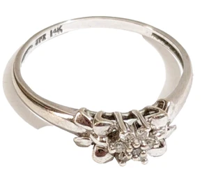 Gorgeous 14K White Gold Diamond Flower Size 10 Ring 2.0 Gr ~HUGE SELECTION LOOK - Picture 1 of 7