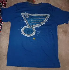 T-Shirt Hockey su ghiaccio NUOVA NHL St Louis Blues Uomo L Large GRANDE LOGO Majestic NUOVA CON ETICHETTE - Foto 1 di 1