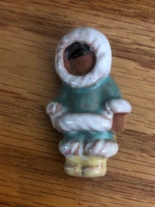 Keramik Eskimo Pin - Bild 1 von 4